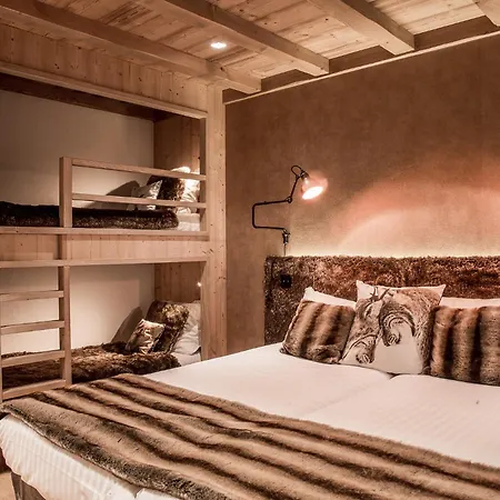 Hotel Au Coeur Du Village 5*