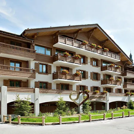 Hotel Au Coeur Du Village 5*